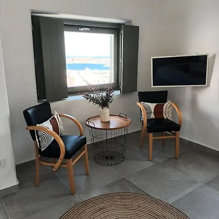 Dream 1 ολόκληρος χώρος με πισίνα Páros