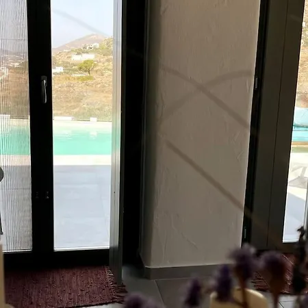 Dream 1 ολόκληρος χώρος με πισίνα * Páros