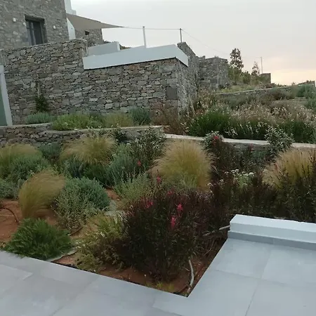 Dream 1 ολόκληρος χώρος με πισίνα Páros