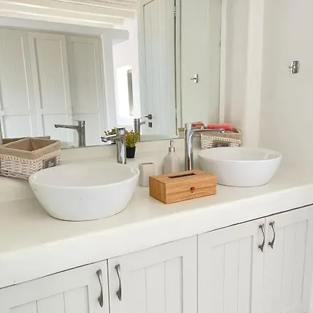 Dream 1 ολόκληρος χώρος με πισίνα Villa